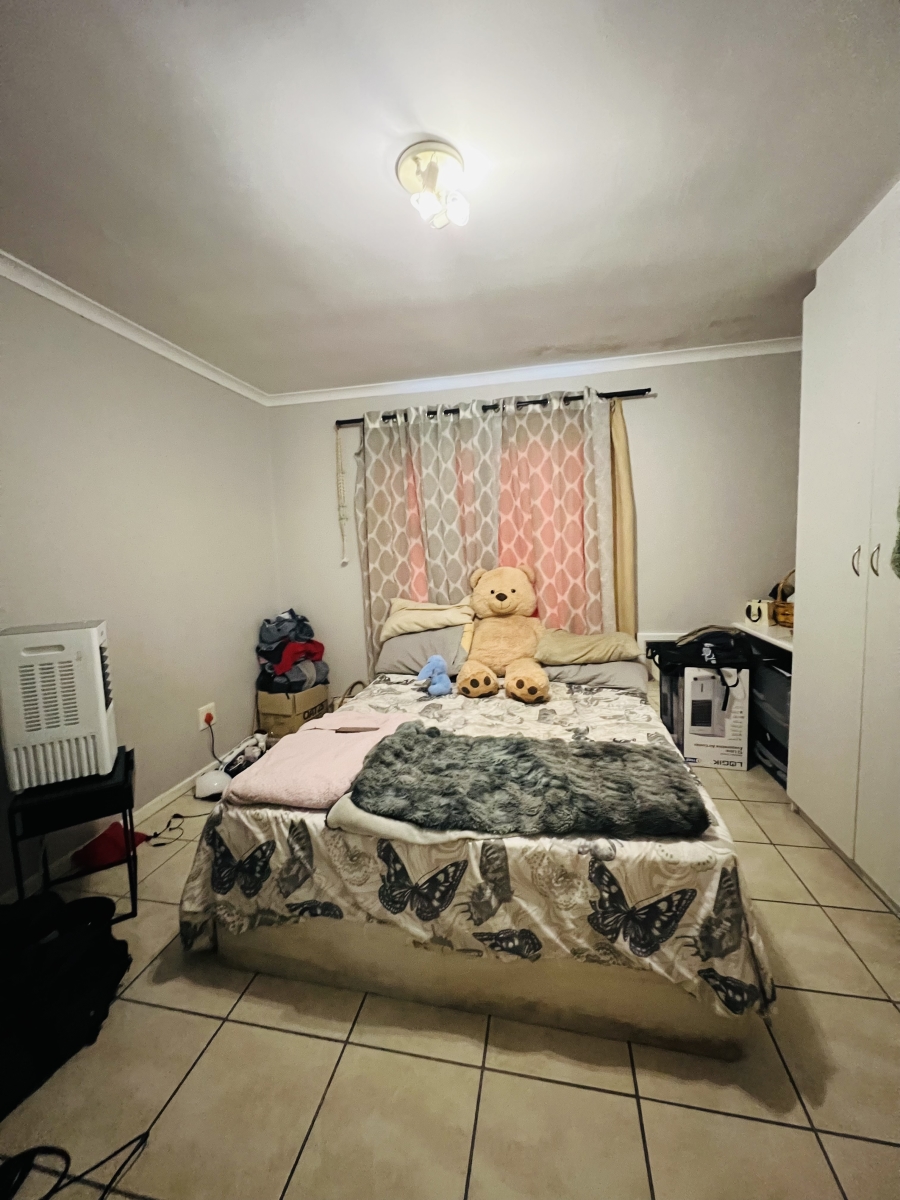 To Let 2 Bedroom Property for Rent in Sea Breeze Western Cape